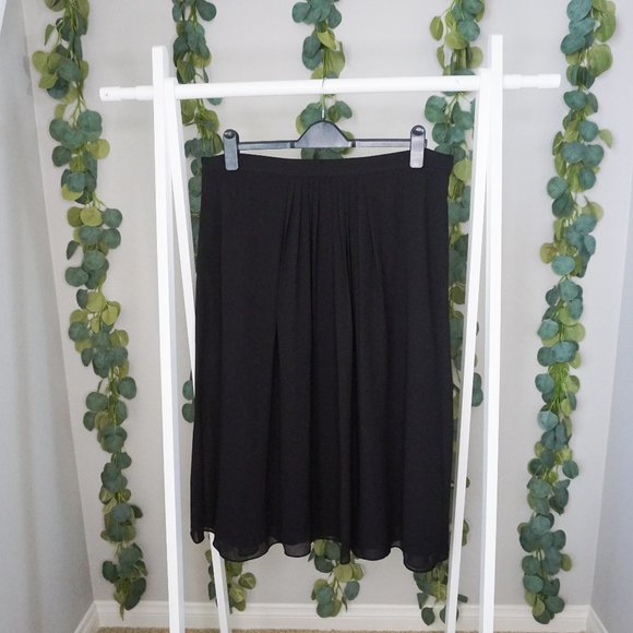 Anne Klein Dresses & Skirts - Anne Klein Pleated Skirt